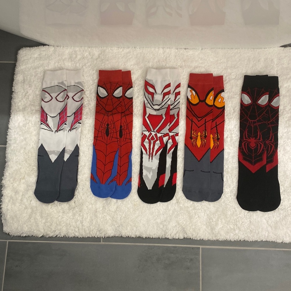 Back to School! Brand new spiderman set of 5 socks